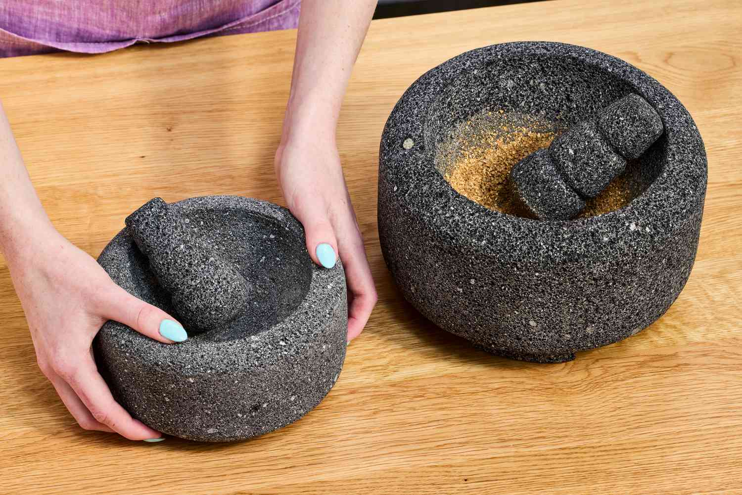 A small and a large molcajete.