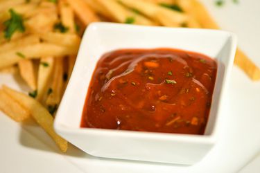 20140305-285674-sriracha-ketchup.jpg