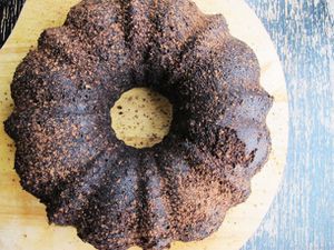 20130227-242467-chocolate-stout-bundt-cake-edit.jpg