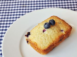 20130801-wakeandbake-blueberryloaves-edit.jpg