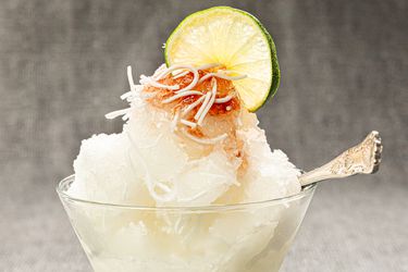 Side view of Faloodeh