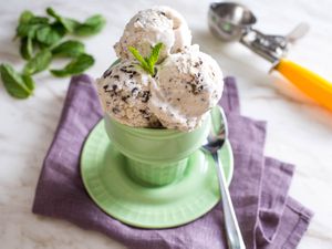 20150223-menu-vegan-ice-cream-vicky-wasik-1.jpg