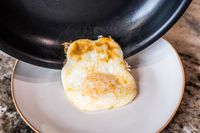 An egg cooked in the Cuisinart 622-24 Chef’s Classic Nonstick Skillet