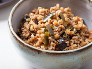 20201015-banchan-thanksgiving-barley-vicky-wasik-1-2