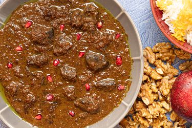 Fessenjan-NaderMehravari-hero