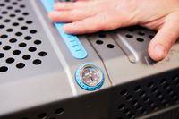 Temperature gauge of Nomad Grill and Smoker