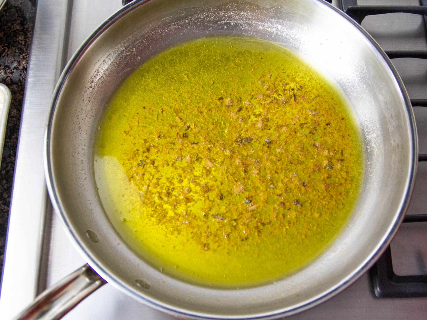 20200526-anchovy-croutons-sasha-marx1