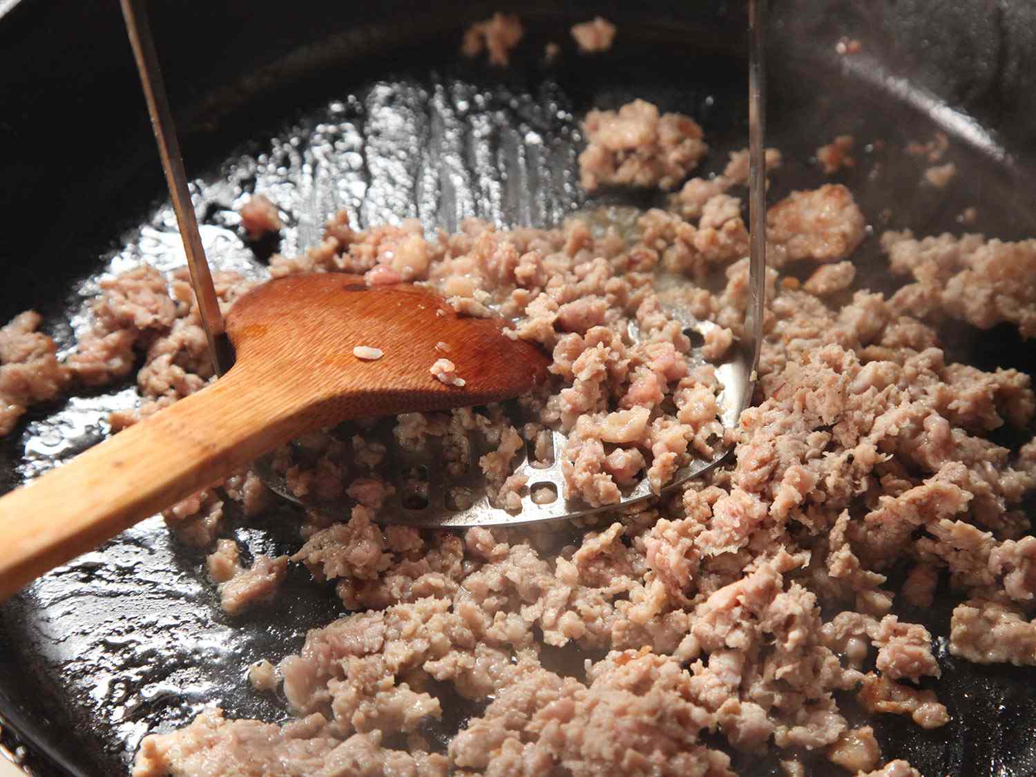 20141026-potato-masher-meat-browning-01.jpg