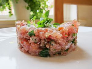 20120710-fiaf-tuna-tartare-primary.jpg
