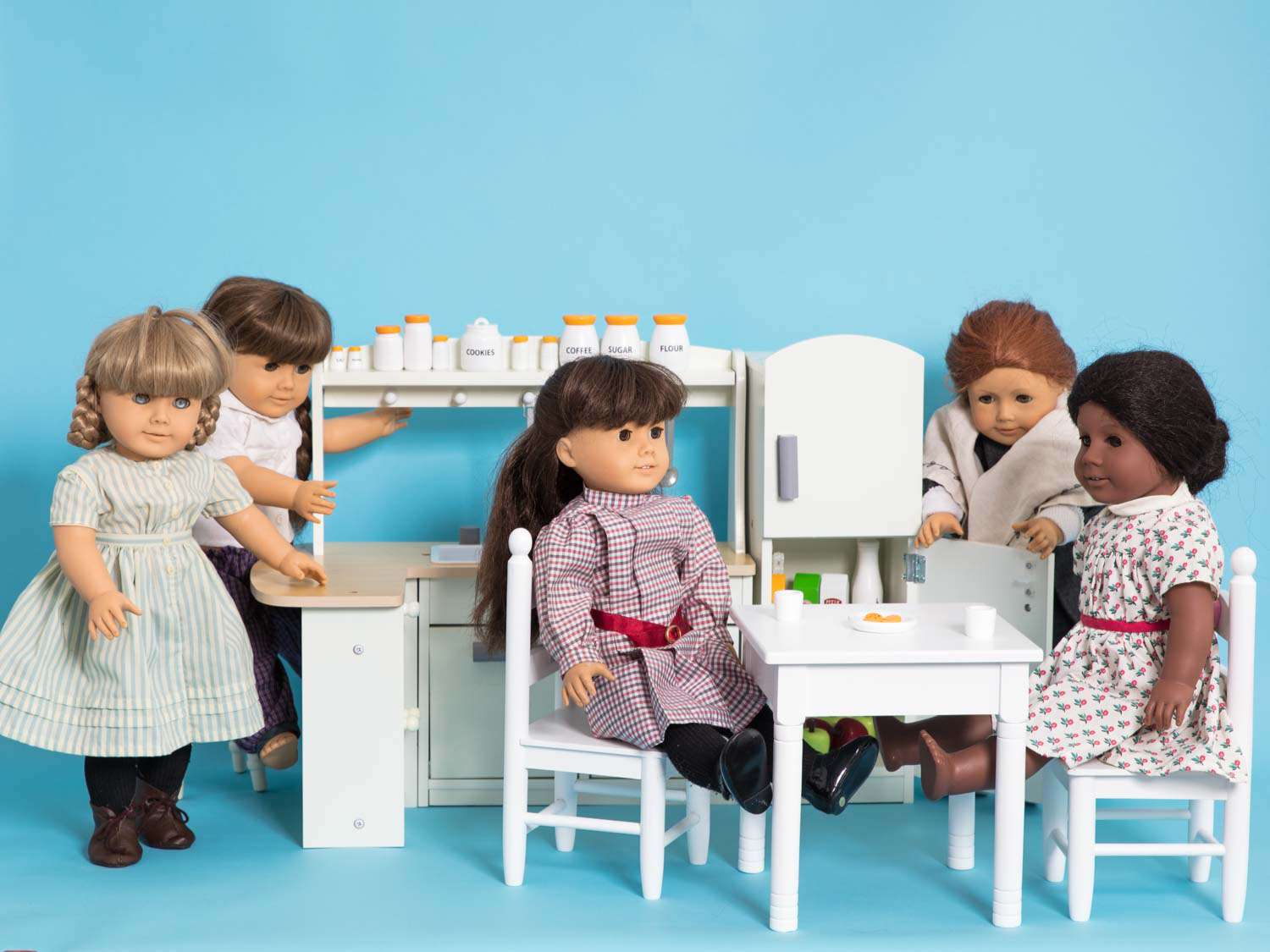 20180618-american-girl-dolls-kitchen-vicky-wasik-1