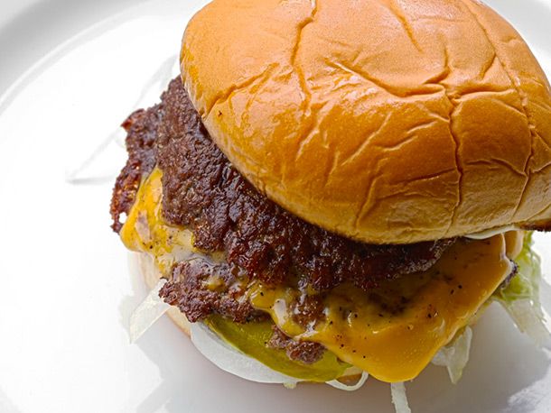 20140330-ultra-smashed-cheeseburger-food-lab-primary.jpg