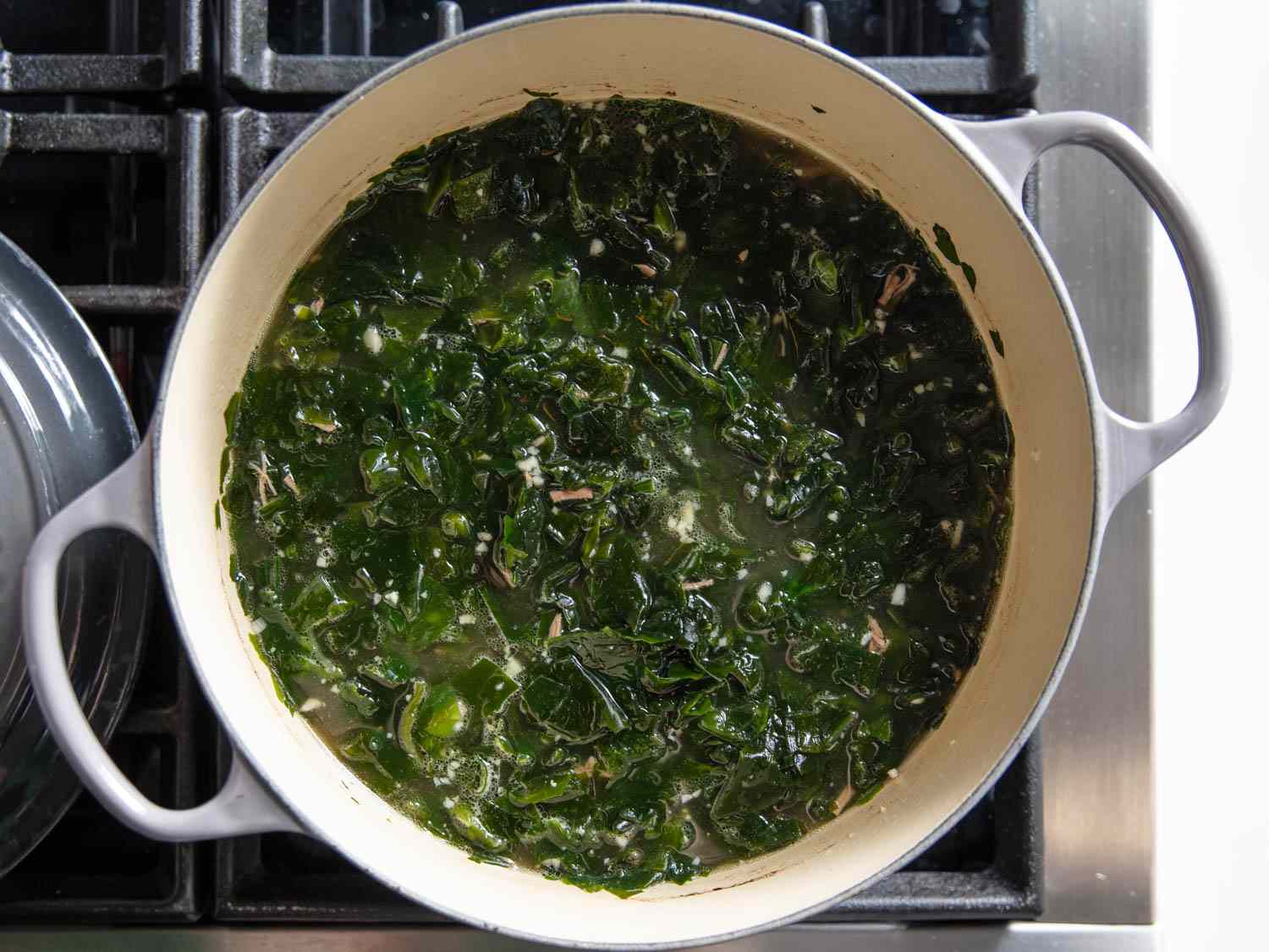 20200128-miyeok-guk-korean-seaweed-soup-vicky-wasik-5