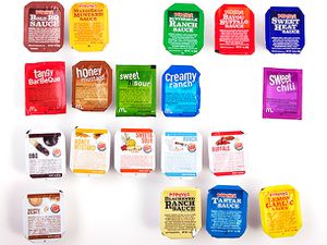 20131022-sauce-taste-test-mcdonalds-burger-king-popeyes-1.jpg