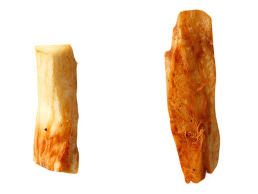 Side by side image of two samples of fried yuca, one more unevenly browned than the other