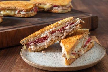 20191010-leftover-turkey-reuben-sandwich-vicky-wasik-19