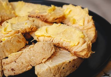 Side view of roaster breadfruit