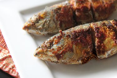 20111002-Indian-Fried-Mackerel-Or-Bangda-Fry.jpg
