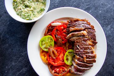 20200907-Steak-Creamed-shishitos-tomatoes-sasha-marx