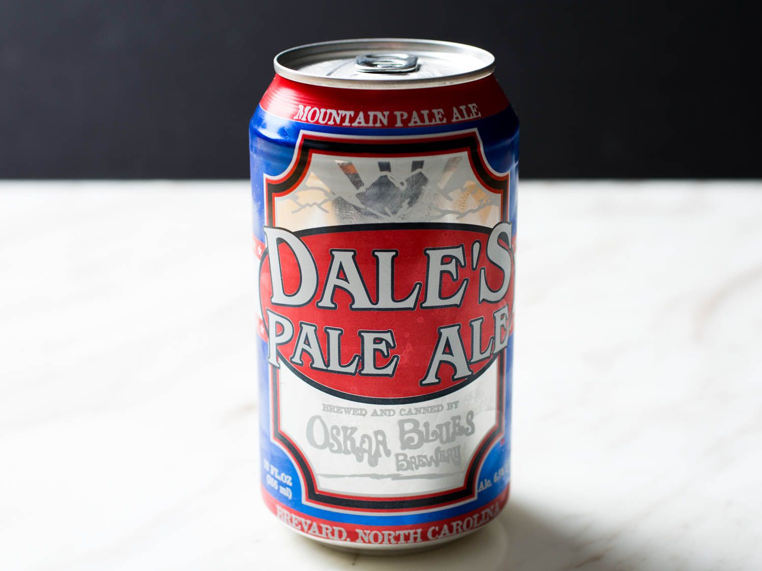20140822-american-pale-ale-oskar-blues-brewery-dales-pale-ale-vicky-wasik.jpg