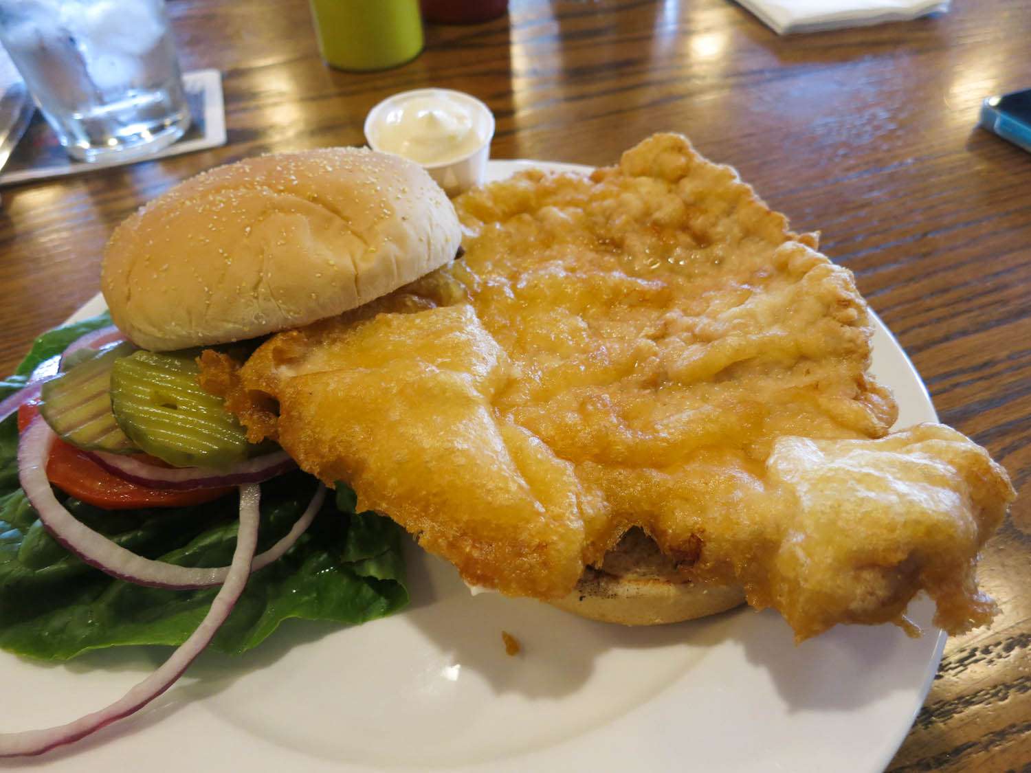 20150120-breaded-pork-tenderloin-sandwich-titus-ruscitti-8-Breitbachs-Tavern.jpg