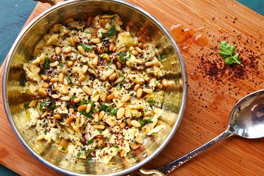 21050610-scrambled-eggs-sumac-pinenuts-parsley-olive-oil-1.jpg
