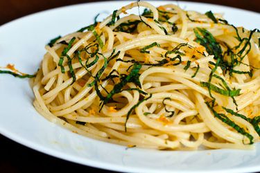 20110714-160071-fennel-pollen-pasta-primary.jpg