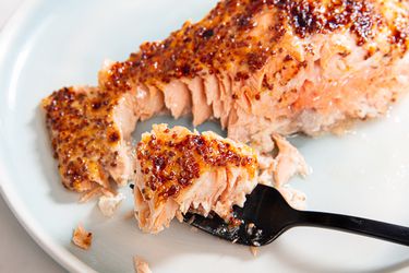 Side view of honey mustard salmon