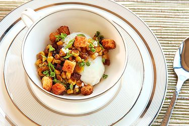 20131004-sous-vide-101-egg-chorizo-corn-crouton-17.jpg