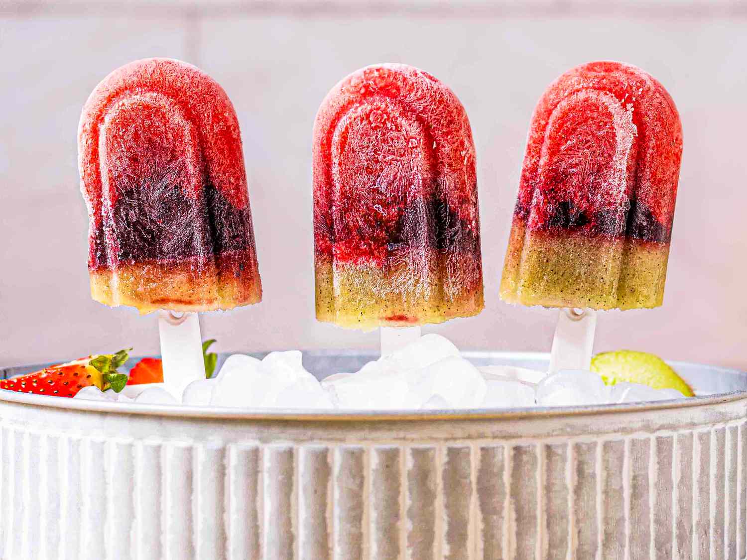 Side view of popsicles 
