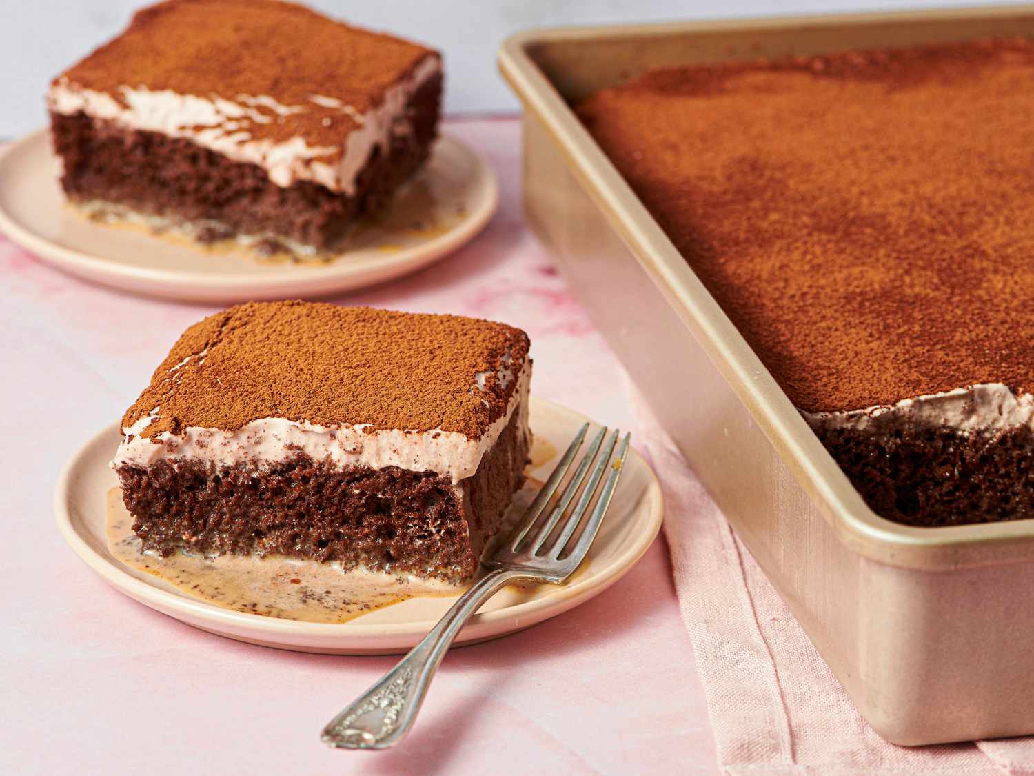 Side view of mocha tres leches