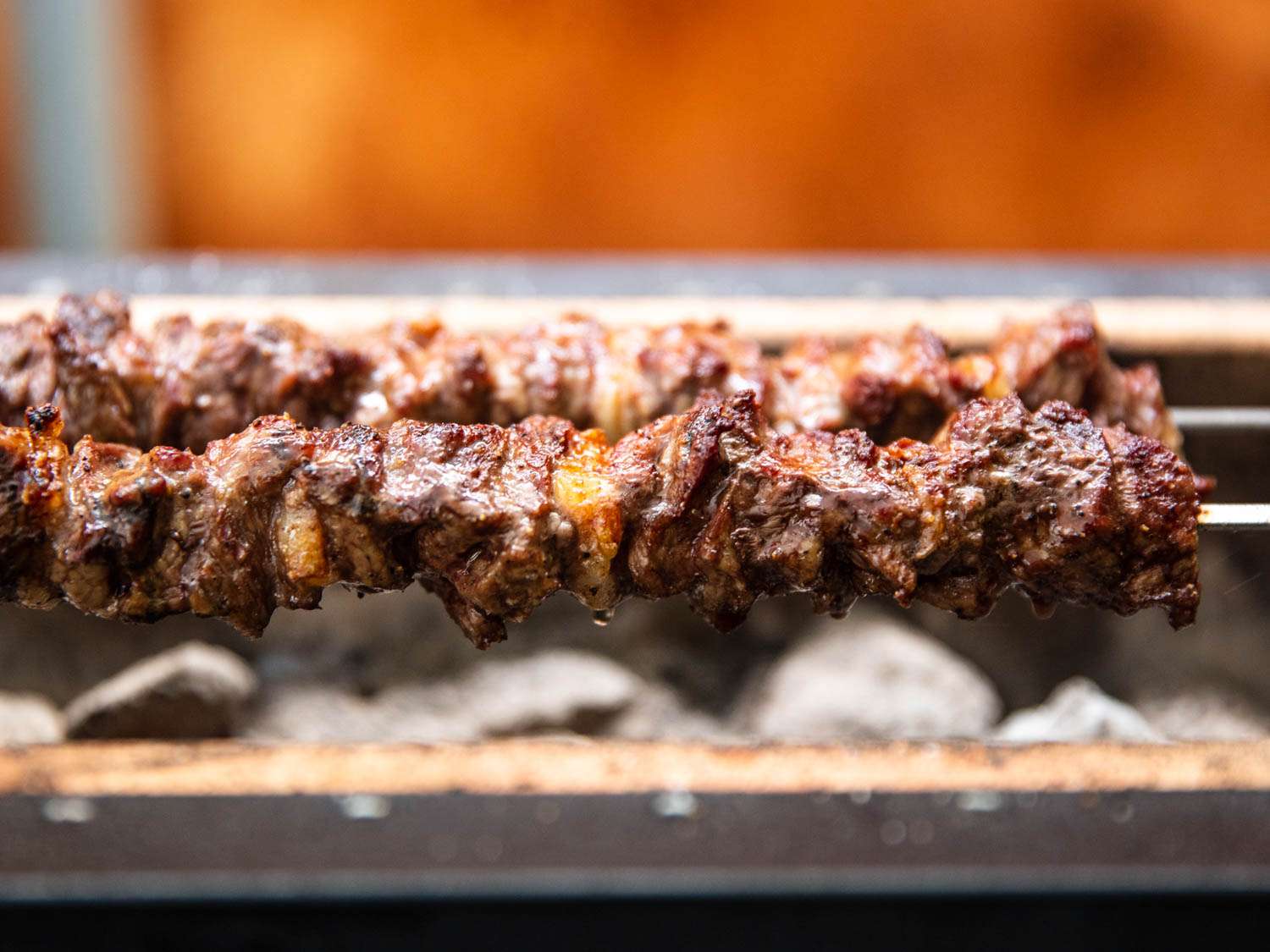 20190618-grilled-arrosticini-lamb-skewers-vicky-wasik-4