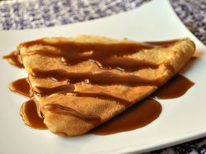20121106-wakeandbake-crepes-with-caramel-sauce.JPG