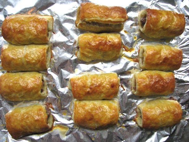 41422012-200771-sunday-brunch-sausage-rolls-1.jpg