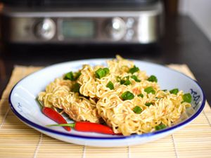 20141020-waffled-ramen-daniel-shumski-edit.jpg