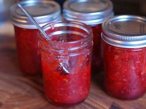 20120701-210241-preserved-strawberry-tarragon-jam-primary.jpg