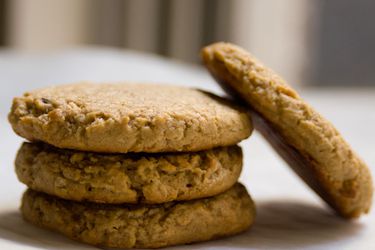 20130509-peanut-butter-oat-cookies.jpg