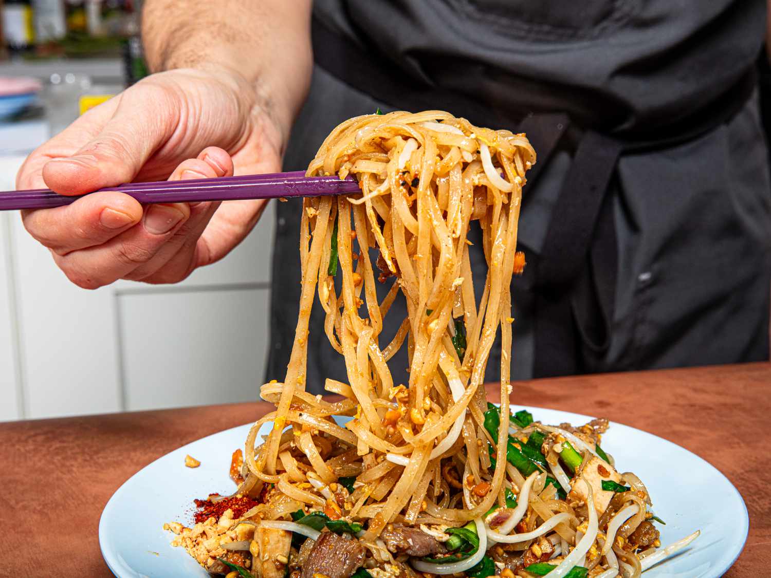 Noodle pull of pad thai