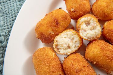 Overhead view of croquetas