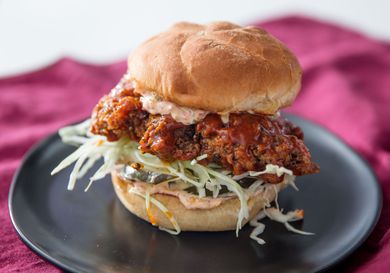 20181218-kimchi-fried-chicken-sandwich-vicky-wasik-13