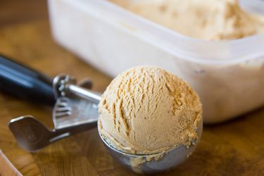 20130930-pumpkin-spice-ice-cream.jpg