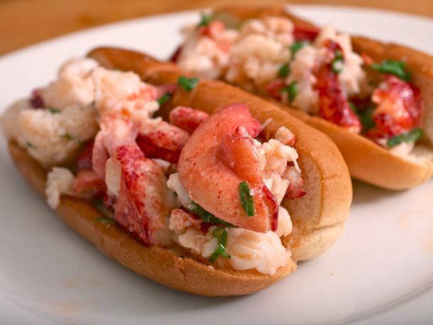 20110629-lobster-roll-primary1.jpg