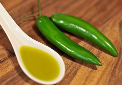 20110212-192585-green-hot-sauce.jpg