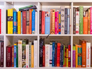 20140929-cookbook-shelf-1.jpg