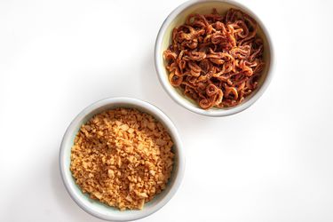 20201027-fried-garlic-shallots-microwave-vicky-wasik-11