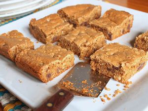 20140121-280073-GFTues-BrownedButterChocChipBars.jpg