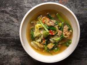 Gaeng Om Gai (Isan-Style Herbal Curry with Chicken and Dill)