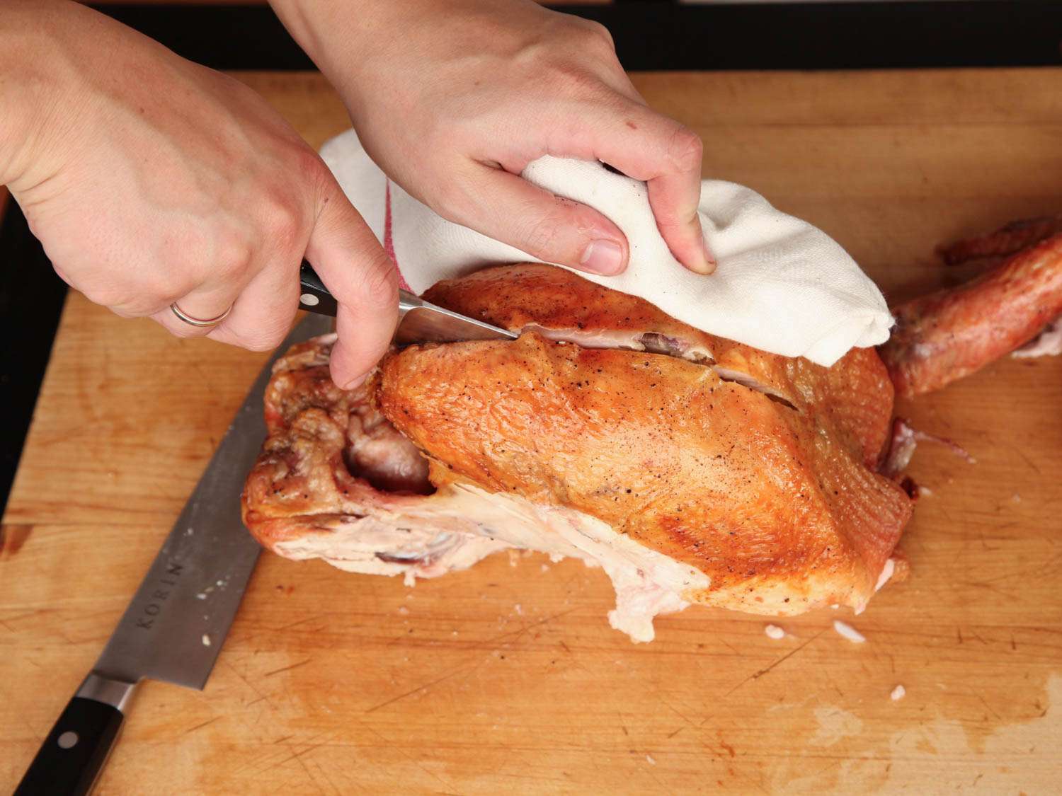 carving roasted turkey breast