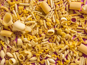 20200312-starch-madness-pasta-flatlay-featured-image