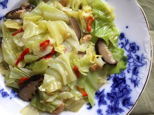 021014-taiwan-eats-braised-cabbage-finished.jpg