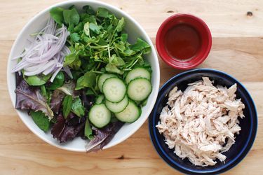 20131211-shredded-chicken-salad-gochujang-01 copy.jpg